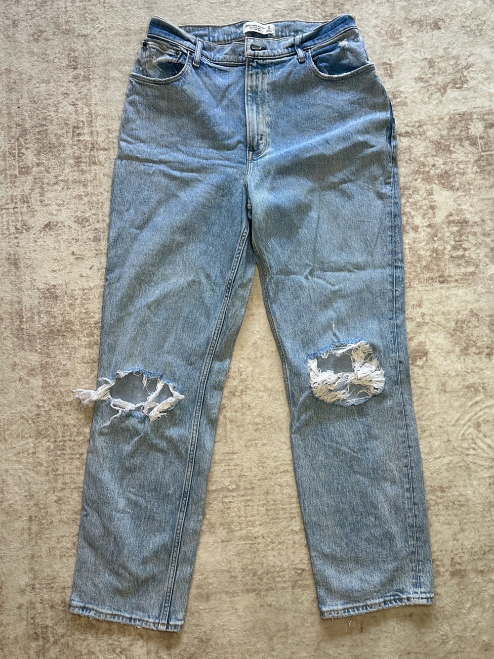 Abercrombie & Fitch Curve Love ‘90s Straight Ultra High Rise Jeans